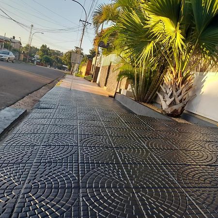 Vila En Familia Puerto Iguazú Exteriér fotografie