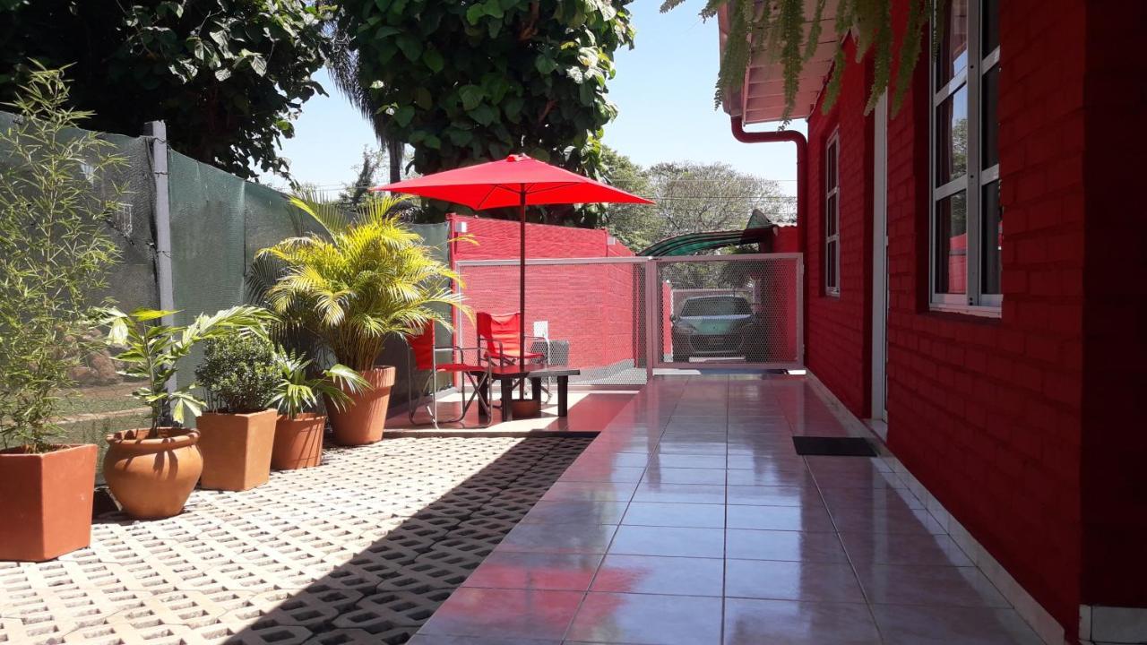 Vila En Familia Puerto Iguazú Exteriér fotografie