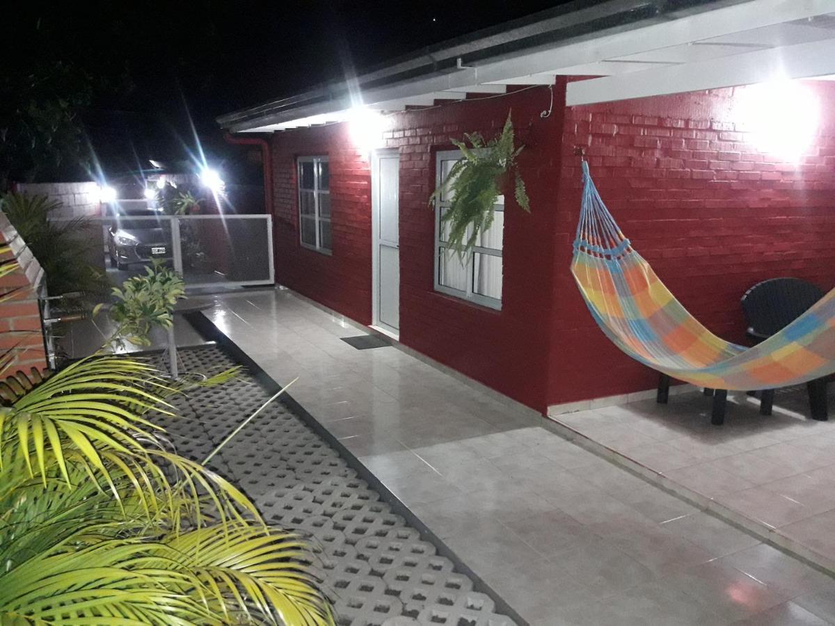 Vila En Familia Puerto Iguazú Exteriér fotografie